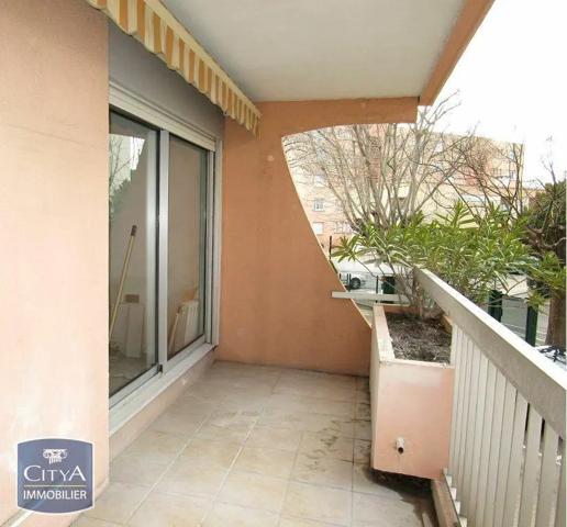 Appartement à louer 3 pièces 76.5m² Nîmes (30000)