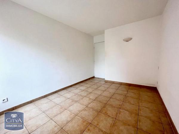 Appartement à louer 3 pièces 76.5m² Nîmes (30000)
