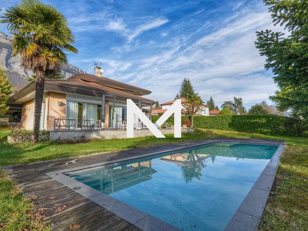 Villa de Standing avec Vue Panoramique et Piscine | Premium Immobilier