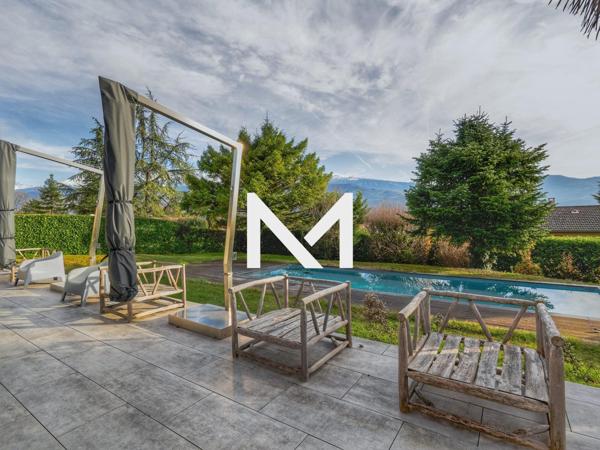 Villa de Standing avec Vue Panoramique et Piscine | Premium Immobilier