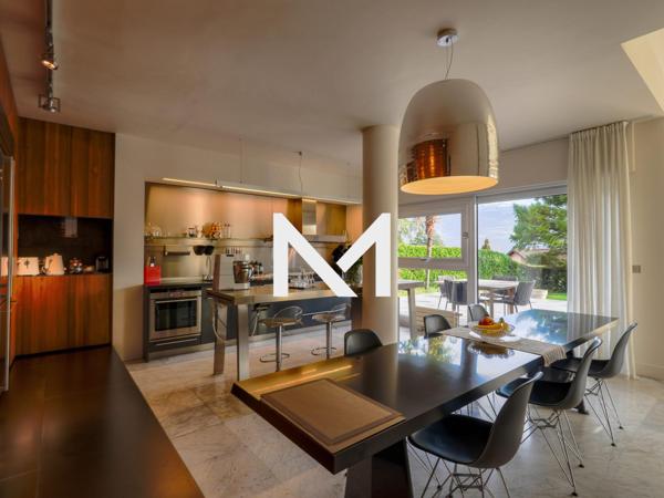 Villa de Standing avec Vue Panoramique et Piscine | Premium Immobilier