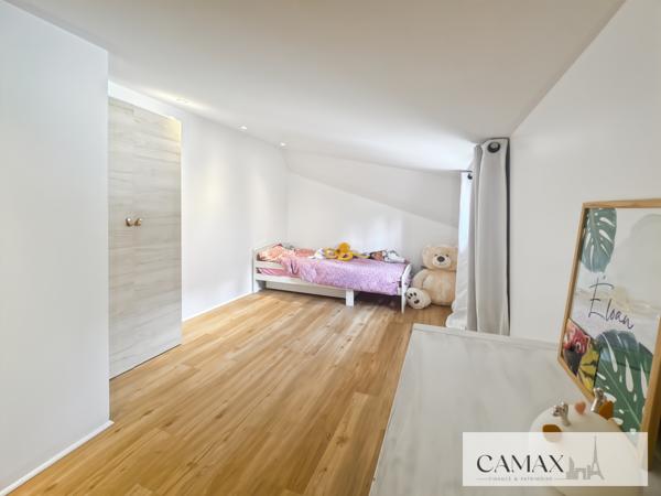 92 COURBEVOIE – FAUBOURG DE L’ARCHE – MAISON 4 PIÈCES – 3 CHAMBRES – JARDIN PLEIN SUD – GARAGE –