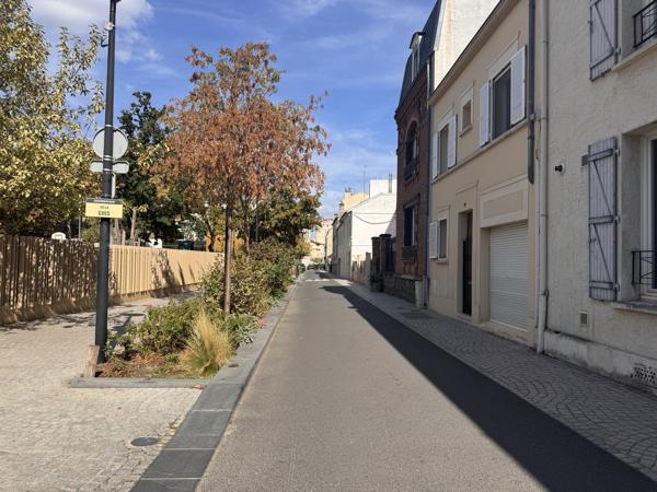 92 COURBEVOIE – FAUBOURG DE L’ARCHE – MAISON 4 PIÈCES – 3 CHAMBRES – JARDIN PLEIN SUD – GARAGE –
