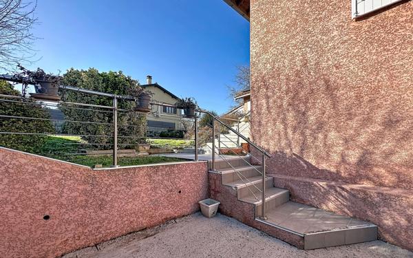 Maison à vendre    3 pièces •  Mornant