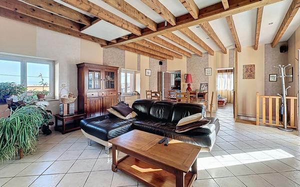 Maison à vendre    3 pièces •  Mornant