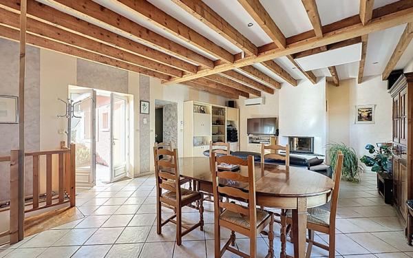 Maison à vendre    3 pièces •  Mornant