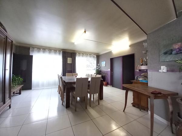 86420 MONTS SUR GUESNES Maison Monts Sur Guesnes 6 pièces 255 m²