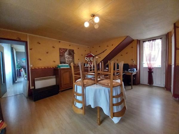 86420 MONTS SUR GUESNES Maison Monts Sur Guesnes 6 pièces 255 m²