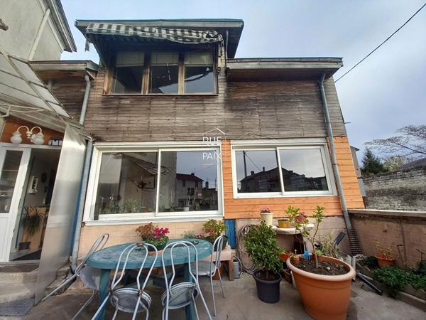 86420 MONTS SUR GUESNES Maison Monts Sur Guesnes 6 pièces 255 m²