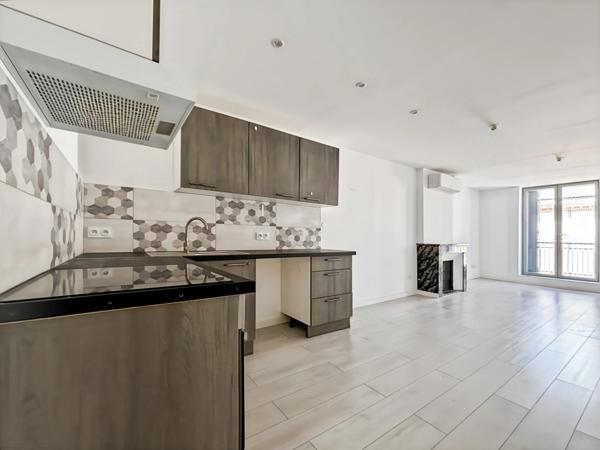 VENTE INTERACTIVE !!!! Appartement T3 rénové sur les Allées Paul Riquet à Béziers