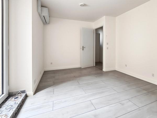 VENTE INTERACTIVE !!!! Appartement T3 rénové sur les Allées Paul Riquet à Béziers