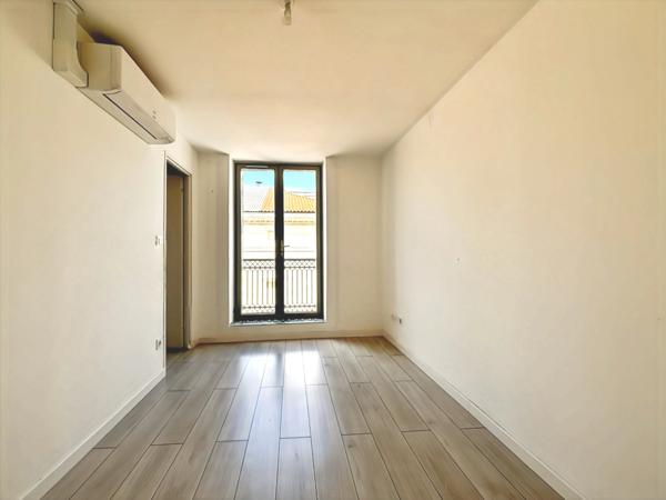 VENTE INTERACTIVE !!!! Appartement T3 rénové sur les Allées Paul Riquet à Béziers