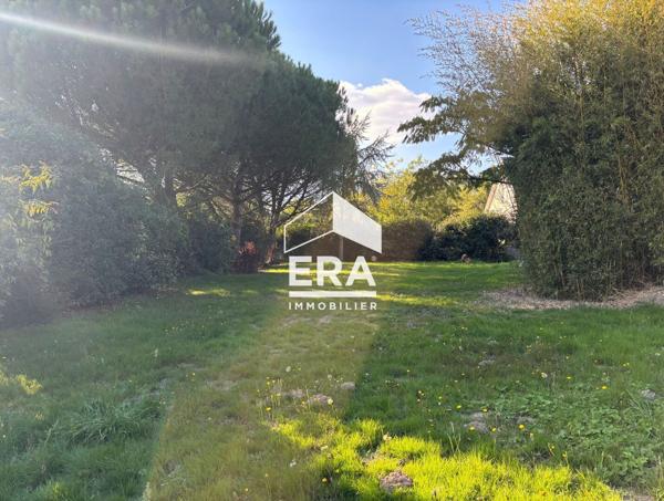 Terrain Vitre 1047 m²
