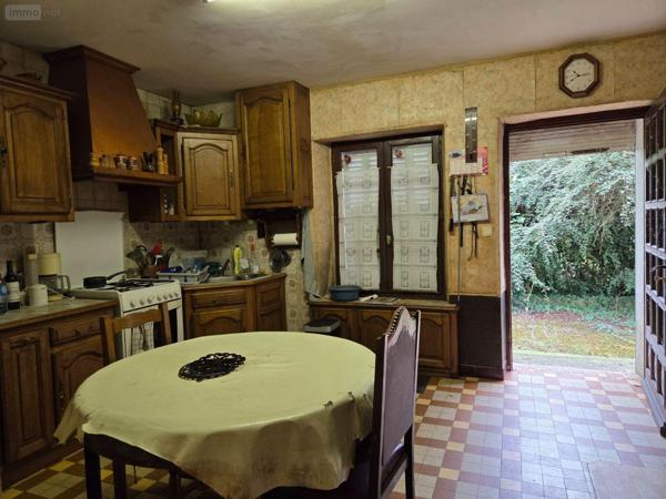 Maison à vendre à La Chapelle-au-Riboul en Mayenne (53440), ref : 1372