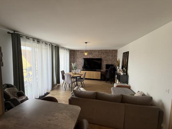 Très bel F3 de 64 m² avec balcon