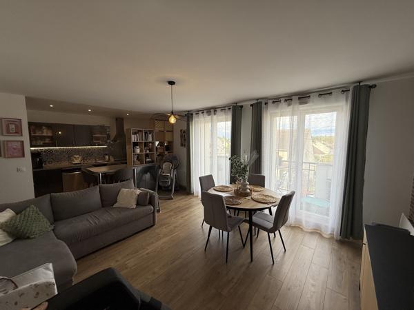 Très bel F3 de 64 m² avec balcon