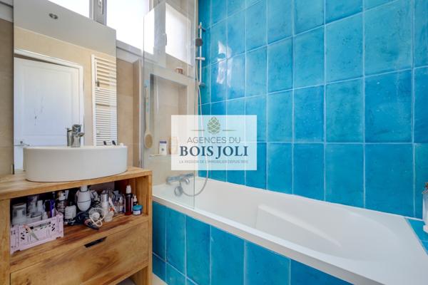 Appartement
                                                                                                                                                                                                                                                                                                                        4 pièce(s)                                                                                                                                                                                                          3 chambre(s)                                                                                                                                                                                                          60  m²