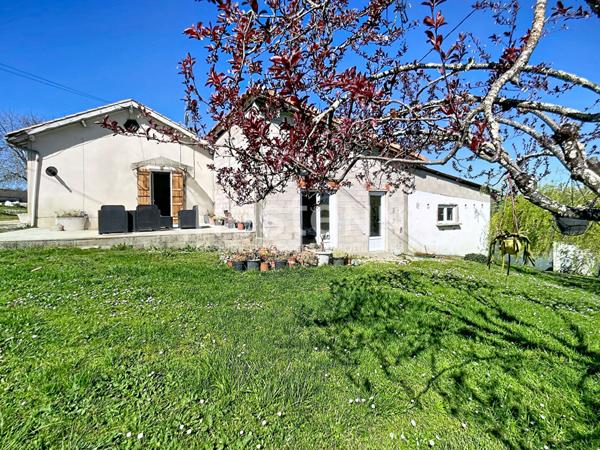 Maison à vendre à Barbaste - Calme avec espace à rénover