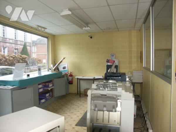 Dans le centre de VAL DE SCIE-Auffay, un local