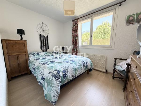 Propriété à vendre de 11 pièces de 241,91 m² avec terrain et piscine