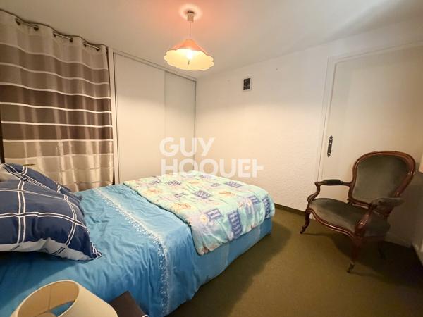 Propriété à vendre de 11 pièces de 241,91 m² avec terrain et piscine