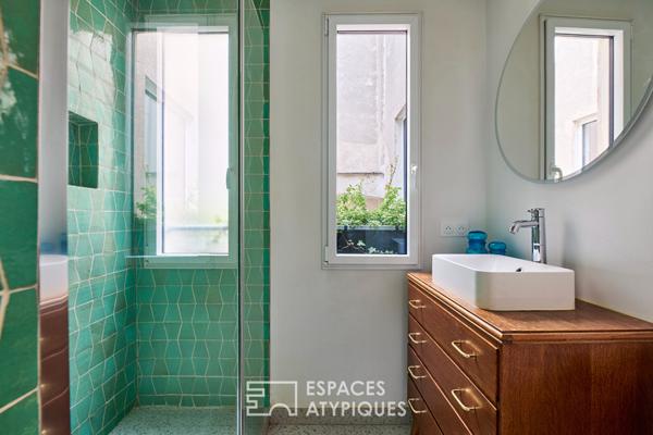 Dernier étage traversant rénové – Quartier Lorette-Martyrs