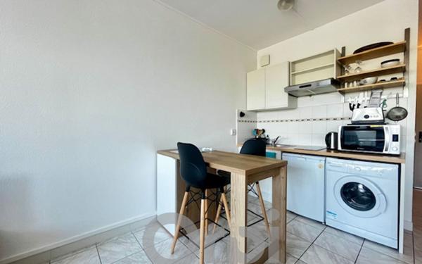 Appartement à vendre    1 pièce •  La Rochelle