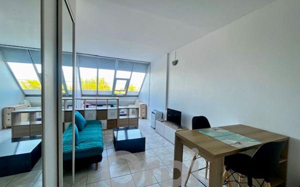 Appartement à vendre    1 pièce •  La Rochelle