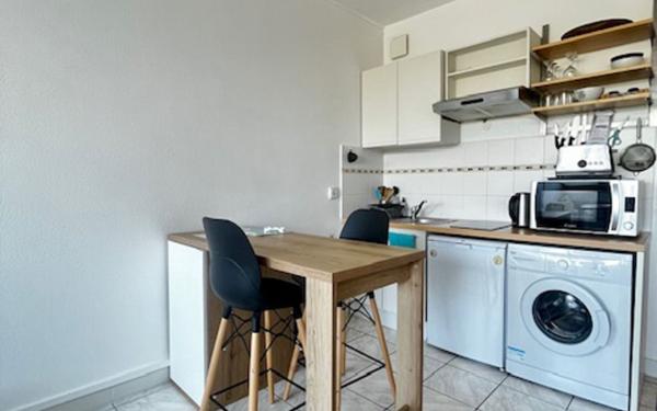 Appartement à vendre    1 pièce •  La Rochelle