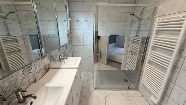 Maison contemporaine 2023 – Élégance et confort au cœur d’Aix-les-Bains