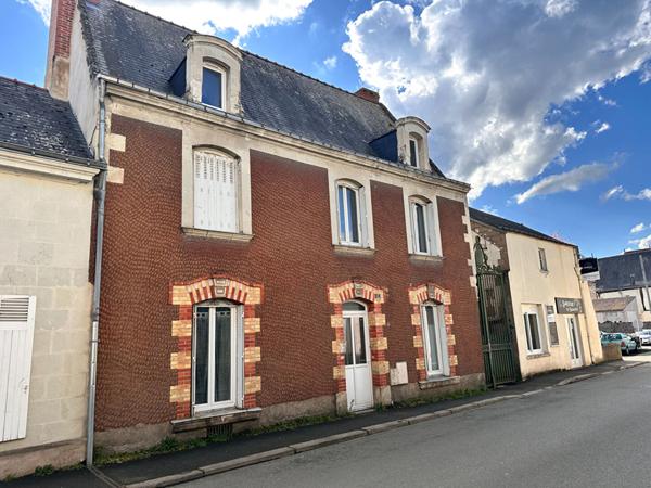 À vendre en exclusivité : Ensemble immobilier au coeur de Beaufort en Anjou