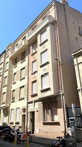 Appartement
         2 pièces
        - 36 m² 160 000 € *