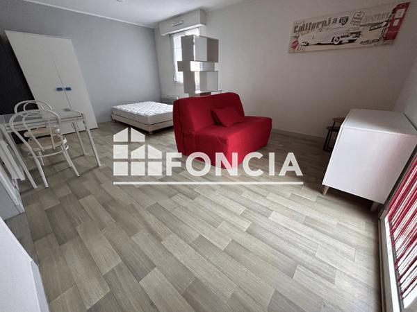 Location Studio 31.87 m² - 25 RUE DE L'AUVERGNE - APPT 105 Niort 79000