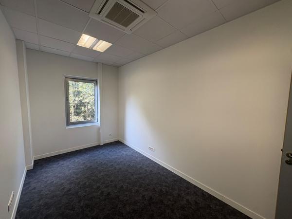 Bureaux à louer Saint Jean de Braye 160 m2 proche tangentielle
