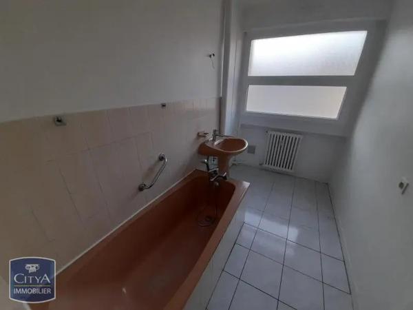 Appartement à louer 5 pièces 86.69m²