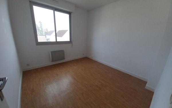 Appartement à louer    3 pièces • 69 m2 Saint-Benoît-du-Sault