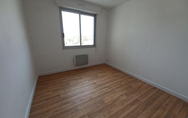 Appartement à louer    3 pièces • 69 m2 Saint-Benoît-du-Sault