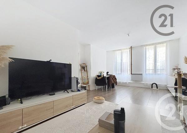 Appartement F5 à vendre  5 pièces - 86,70 m 2   MORET SUR LOING  - 77
