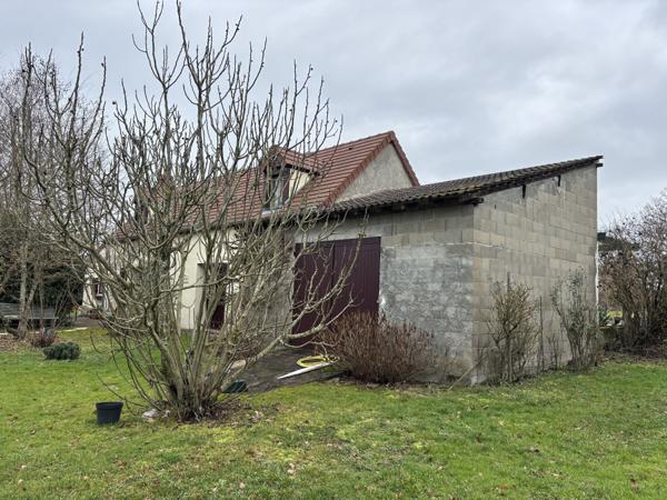 Lurcy-Lévis – Charmante maison avec 8268 m² de terrain Lurcy-Lévis (03320)