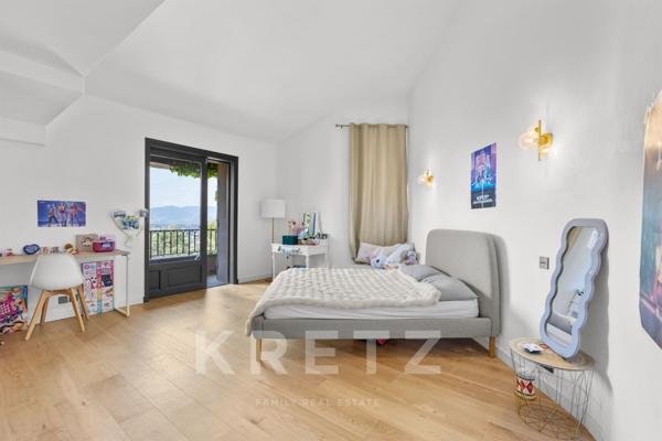 Propriété familiale avec piscine et vue mer à MOUGINS