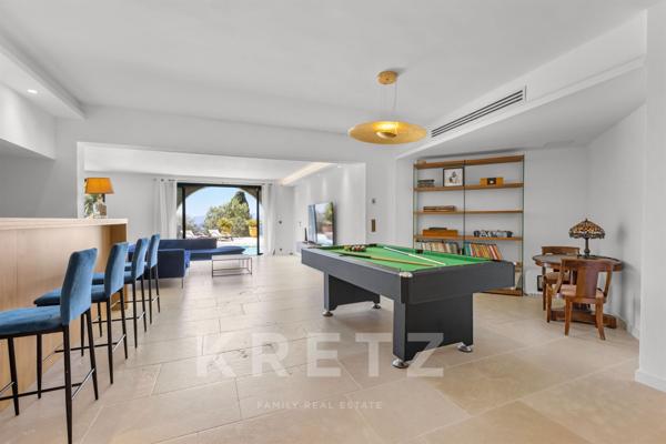 Propriété familiale avec piscine et vue mer à MOUGINS