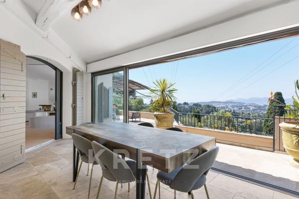 Propriété familiale avec piscine et vue mer à MOUGINS