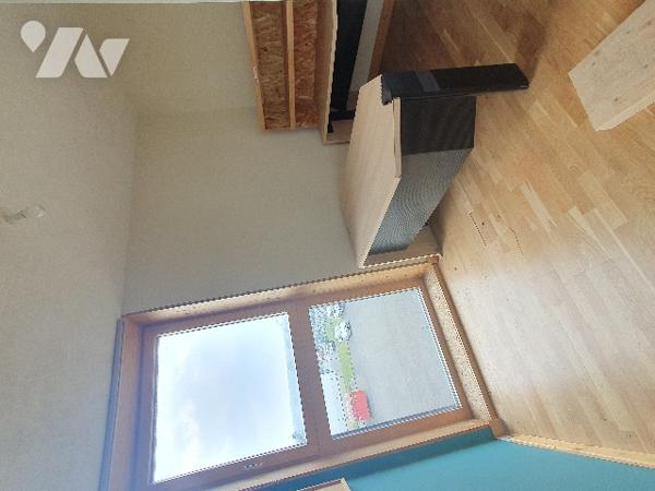 Entrepôt et bureaux à vendre à CHERRE