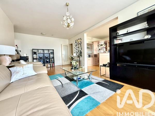 Appartement à vendre 4 pièces 89 m² Courbevoie