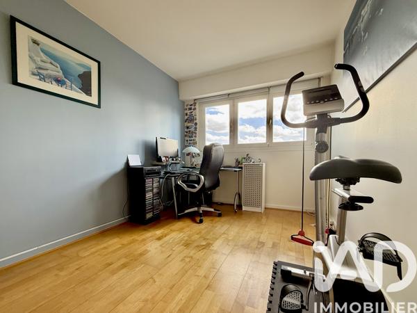 Appartement à vendre 4 pièces 89 m² Courbevoie