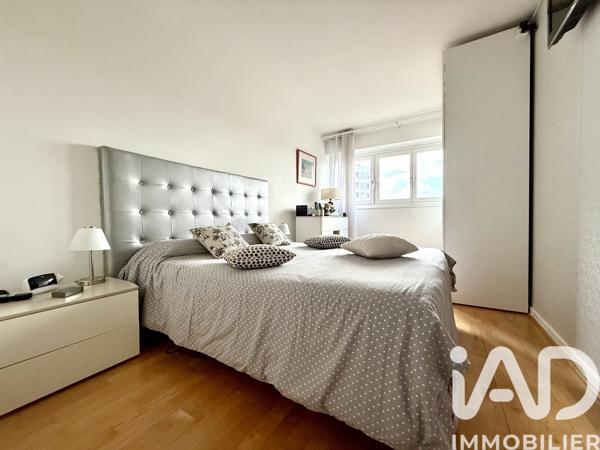 Appartement à vendre 4 pièces 89 m² Courbevoie