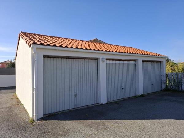 appartement Les Sables-d'Olonne T2 avec balcon, cave et parking au coeur de La Pironnière