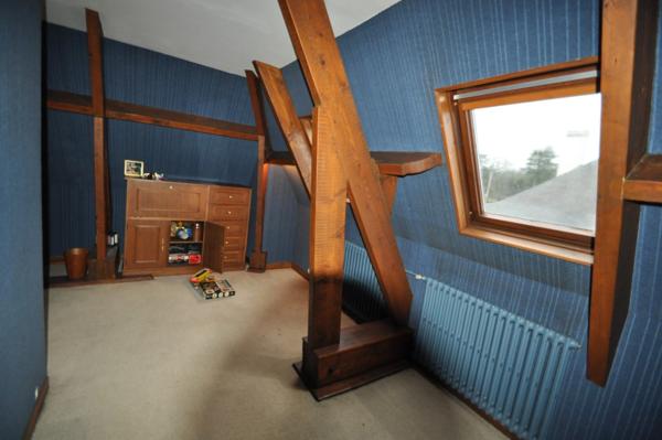 Maison à vendre 7 pièces SARAN (45)d'environ 140m² sur un terrain de 1685m² avec sous-sol et dépendance