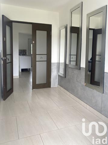 Maison à vendre 11 pièces 250 m² Saint-Just-Sauvage