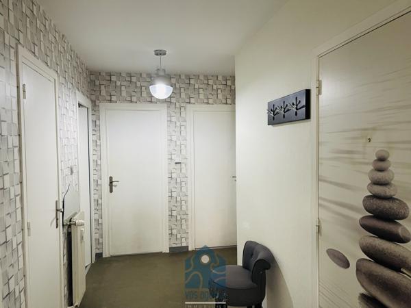 Appartement 4 pièces avec cave et stationnement